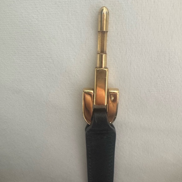 Gucci Jackie O Logo Black Canvas Gold Chain Handbag-rare find - Picture 7 of 10